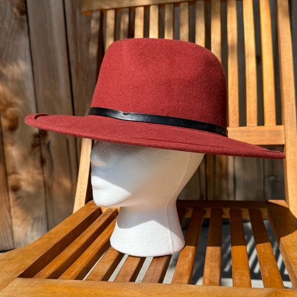 Oxblood Felt Boho Hat - Picture 4 of 4
